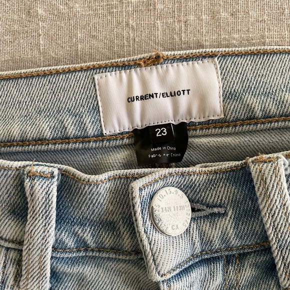 Current/Elliott Jeans - Picture 2 of 6